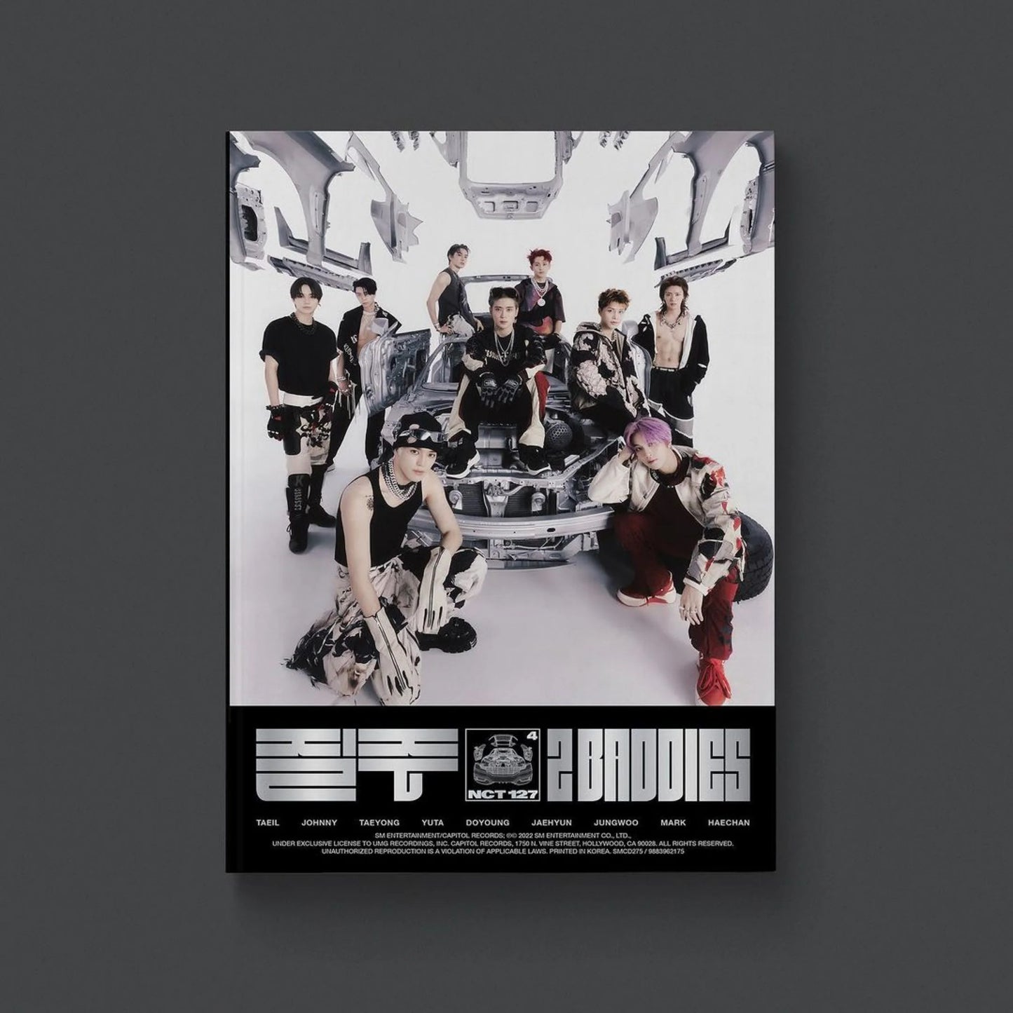 NCT 127 - THE 4TH ALBUM [2 BADDIES] (PHOTOBOOK VER.)